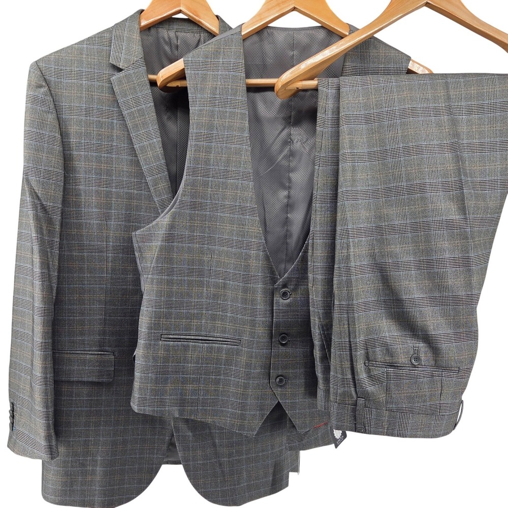 Gray Plaid Three-Piece Suit Vest Jacket & Pants - Classic Men's Suit